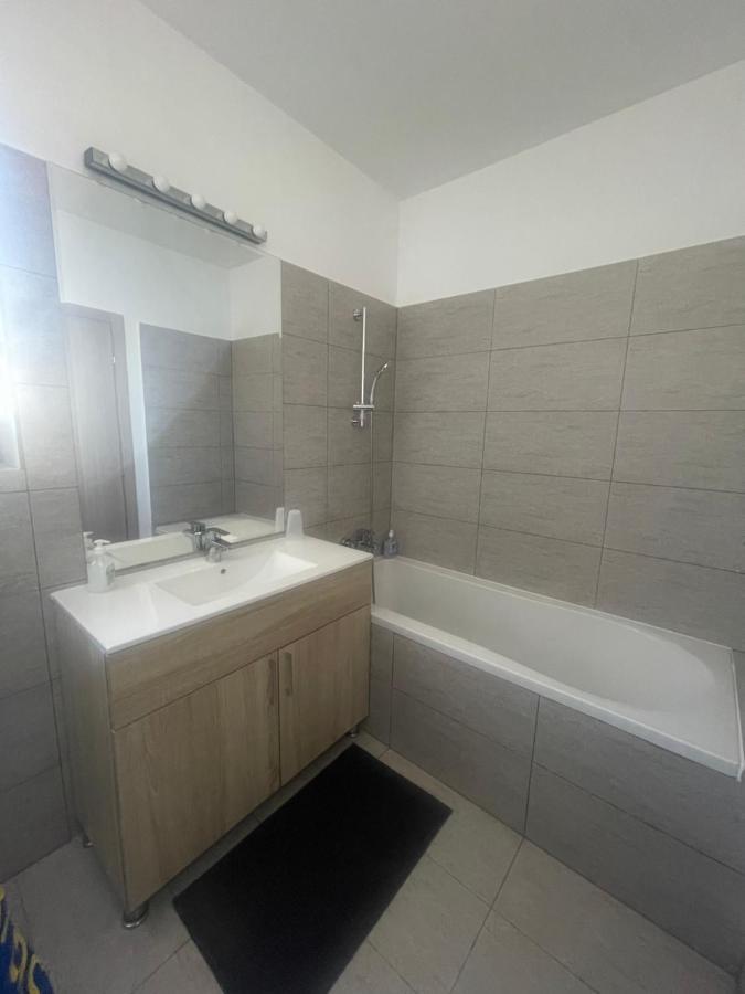 Greenfield Baneasa Apartment In Bukarest Eksteriør billede